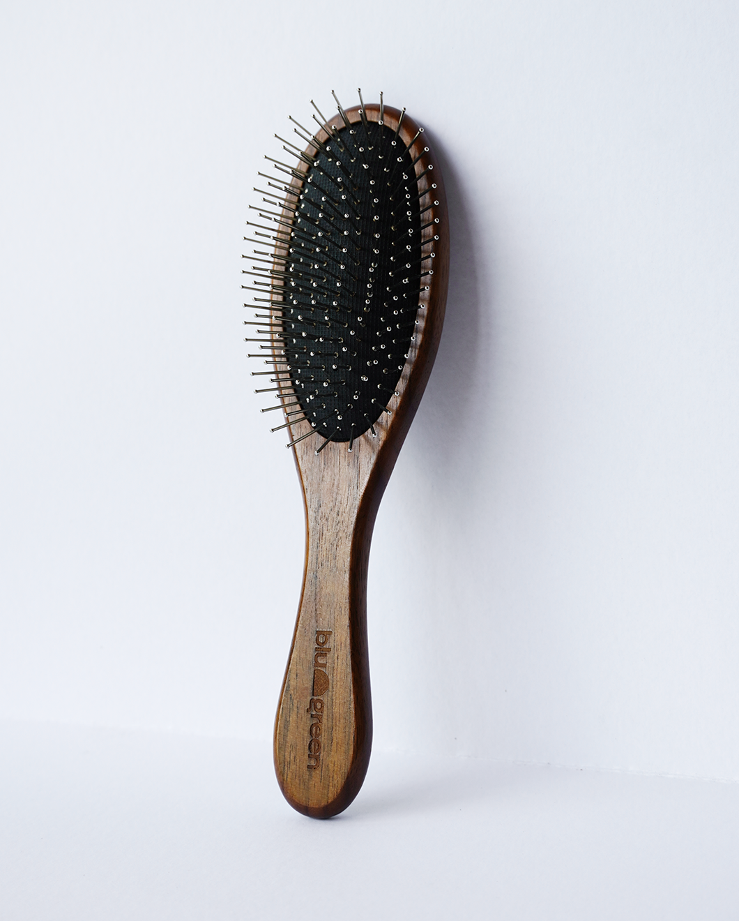 Walnut Detangling Brush