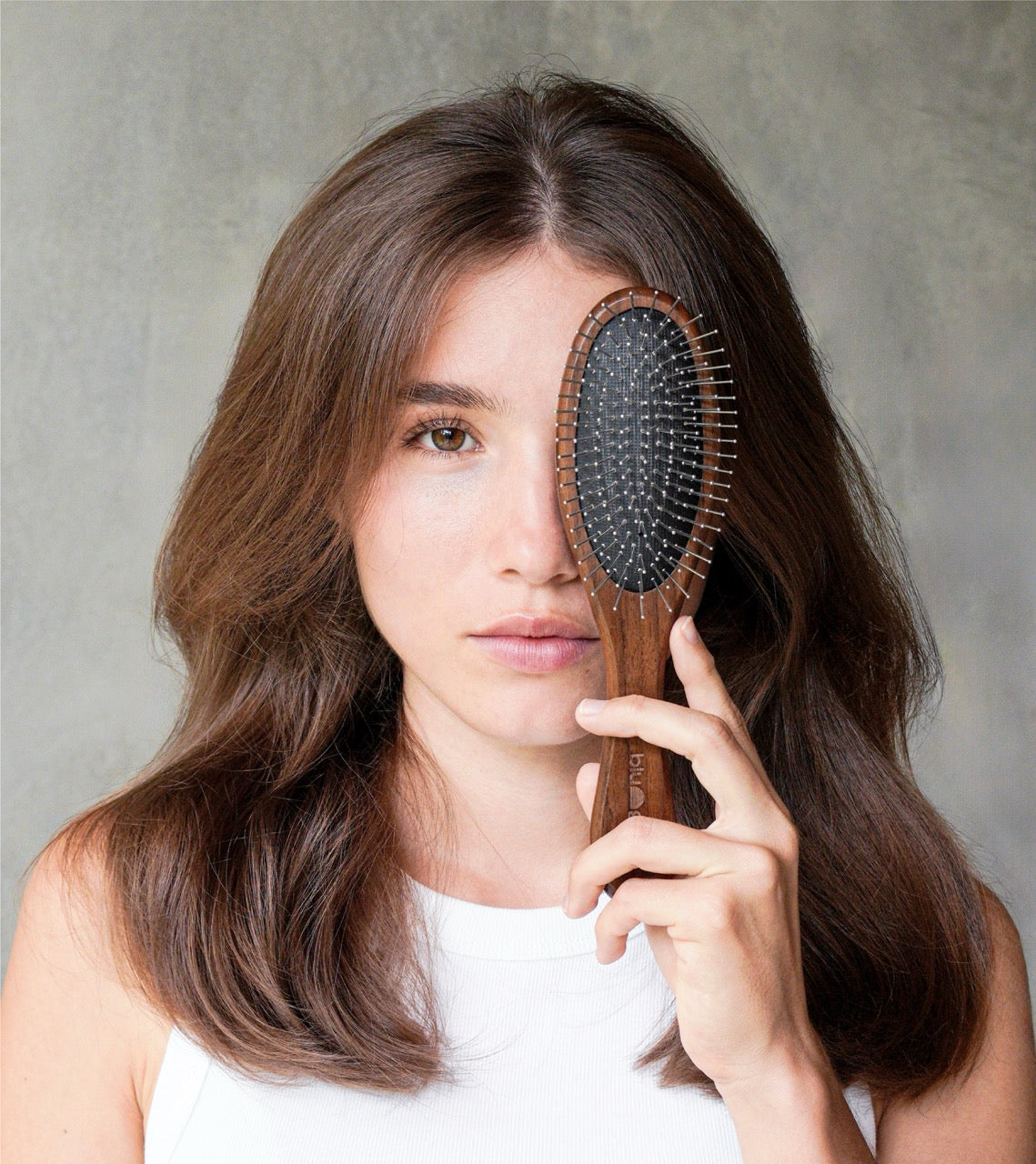 Walnut Detangling Brush